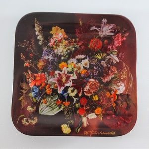 Vintage Nature's Wonders Plate Collectible